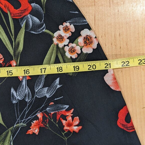 Floral Maxi Dress - Picture 5 of 9